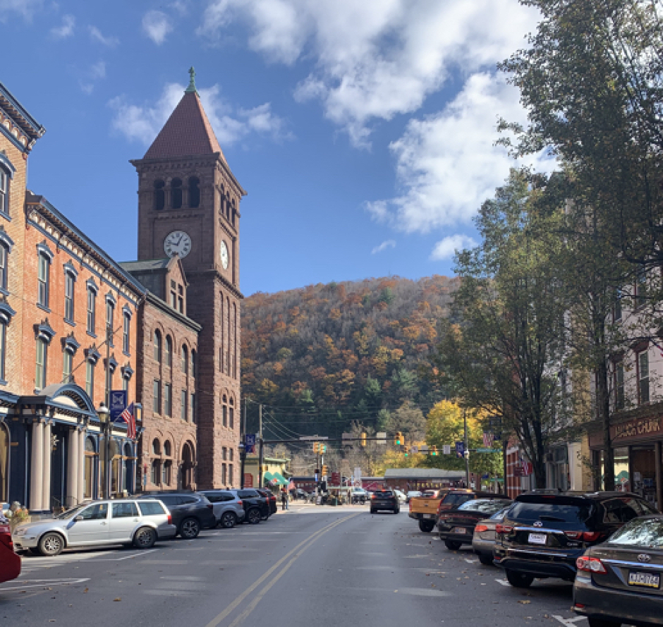 Jim Thorpe – A Charming Day Trip in the Poconos - Woman Around Town